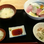 てん亀 - 海鮮丼定食 900円