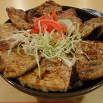 八重洲　串や  - 炭火焼き豚丼