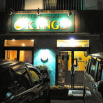 KINGS - 夜の外観