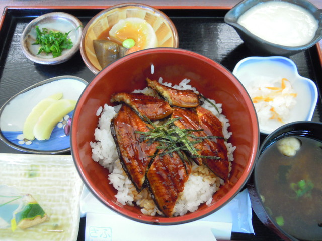竜ヶ岩洞食堂ふるさと 岡地/定食・食堂 [食べログ]