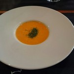 ワインとチーズの小さなレストラン Breed - 