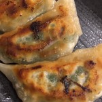 餃子居酒屋 なまらぴりか - 餃子 300yen