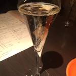 ビストロ マチュリスタ - 「モンムソー」クレマン・ド・ロワール グラス ¥780