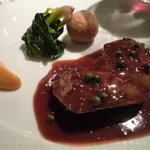 マノワール・ディノ - 蝦夷鹿のソテーグリーンペッパーソース