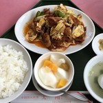中華 太陽 - 回鍋肉片（キャベツと豚肉の辛味炒め）ランチ