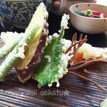 Sobadokoro Kafukutei - 天ぷらにはそばを揚げたものが美味