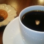 カザーナ・コーヒー - ドリップ（コスタリカ(Costa Rica Santa Teresa 2000)）＆ パティスリーケイのオランジュ