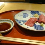 肉屋 雪月花 NAGOYA - 肉寿司霜降り、寒平目昆布〆.キャビア