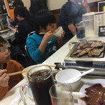 龍園 - 酒池肉林の様子。