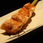 焼鳥 佐田十郎 - 旨味が凝縮された熟成鶏を採用