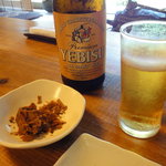 丹三郎 - ビールとおつまみ（かつおの出汁がら）