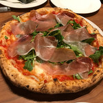 Pizzeria YUICIRO＆A  - 【プロシュート エ ルッコラ 生ハムとルッコラ】（1810円税抜）