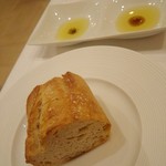 レストラン　シュバル ブラン - パンも美味しい♪おかわり自由です