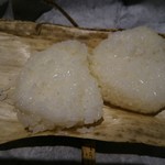 肉屋 雪月花 NAGOYA - お持ち帰りのおにぎり艶々♪