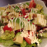 福岡キッチン - トマトとアボカドのサラダ