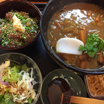 ゆう - 牛スジカレー蕎麦と漬け丼