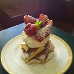 三愛 - いちごのホットケーキ