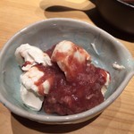 井出家 - 酒盗クリームチーズ