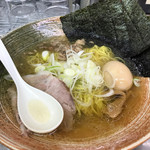 覆麺 智 - オマールエビ 牛骨 阿波尾鶏出汁 塩ラーメ