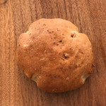 ナガノベーカリー - くるみパン 160円
                                パンの香りがくるみによってUP 美味い