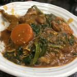 みょうが屋 - 菊芋とほうれん草のまかないカレー カルダモン香ります