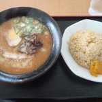 Mutsugorou Ramen - ムツゴロウらーめん+焼き飯セット