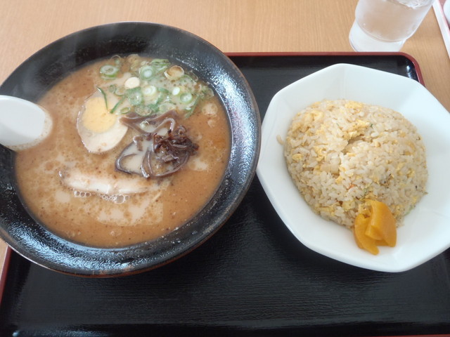 ムツゴロウらーめん 黒瀬春日野店 東広島市その他 ラーメン 食べログ