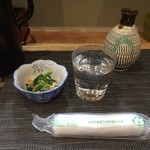 焼酎お湯割りとお通し