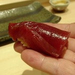 寿司割烹 魚紋 - 大間本鮪赤身。リフト(^-^)/