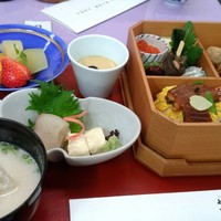 美濃吉本店 竹茂楼 - 