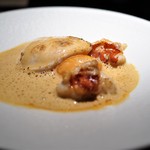 エクアトゥール - フグ白子の炭火焼き　オマール海老　アメリケーヌソース