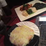 焼肉・韓国料理　牛兵衛 - 特製ネギ塩タン、前菜盛合せ