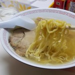 バスラーメン - 麺リフト♪