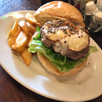 パントリー コヨーテ - スモークチーズ ペッパー