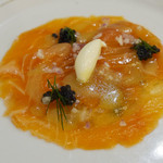 サラマンジェ ド イザシ ワキサカ - タスマニアサーモンのマリネ パスティス風味（ハーフ）