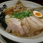 Mujinzou - チャーシュー醤油ラーメン大盛り（１１４４円）