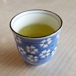 朝市食堂 二番館 - セルフのお茶です