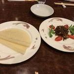 広東名菜 龍宮 - グリーンの食材が美味。
            初めての食感で美味しかった。