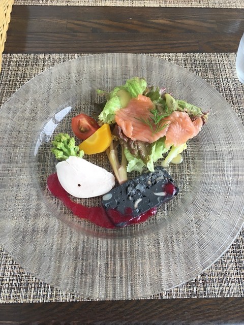 移転 リエールブラン Restaurant Lierre Blanc 北谷町 ビストロ 食べログ