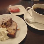 retrocalm cafe - シフォンケーキとコーヒー