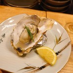 酒 料理 さびと - 牡蠣の焼き物