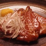 Akasaka Unoan - 地鶏の手羽を２日間かけてじっくり煮込んだコラーゲンたっぷりの逸品。