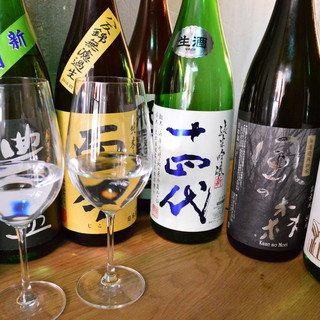 ★常時約200種類以上の日本酒★十四代、獺祭、鍋島、而今