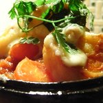 ミニヨン　坂ノ上 - 生うにと海老・キノコ・ヤングコーンのクリーム焼き