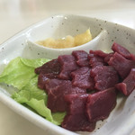 祭り屋 - 馬刺し 200円。はははのは