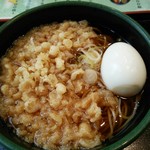 ゆで太郎 - かけそば＋無料の揚げ玉＋ゆで卵 (380円)