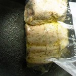 ひだまり庵 本店 - ローストポーク調理中