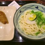 丸亀製麺 さんプラザ店 - おろし醤油（３３０円）　いなり（１００円）