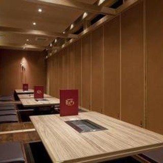 最大30名まで利用可能な完全個室あります！