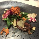 TACUBO - 熟成エゾ鹿のタリアータ　トリュフと蕎麦の蜂蜜と紅玉